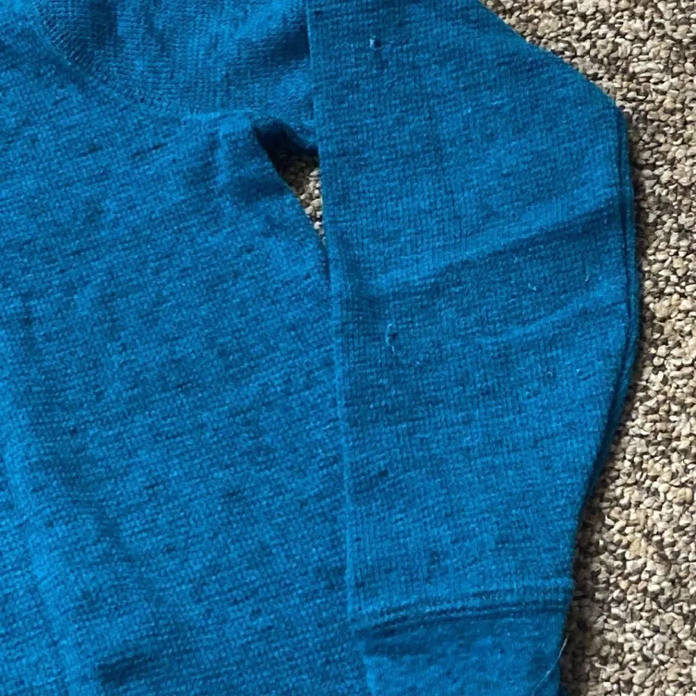 10/$50 Urban Ultimate Thermal Boy Shirt Size M